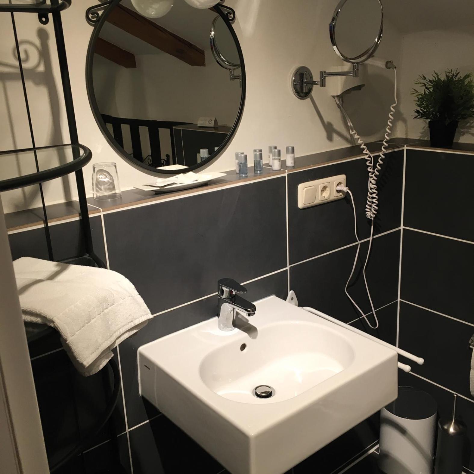 Hotel B&B Bredl In Der Villa Ballestrem Штраубинг Экстерьер фото